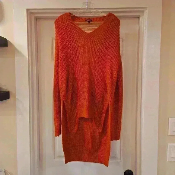 Cleo Womens Long Sleeve Sweater Burnt Orange Size Medium - Picture 1 of 8